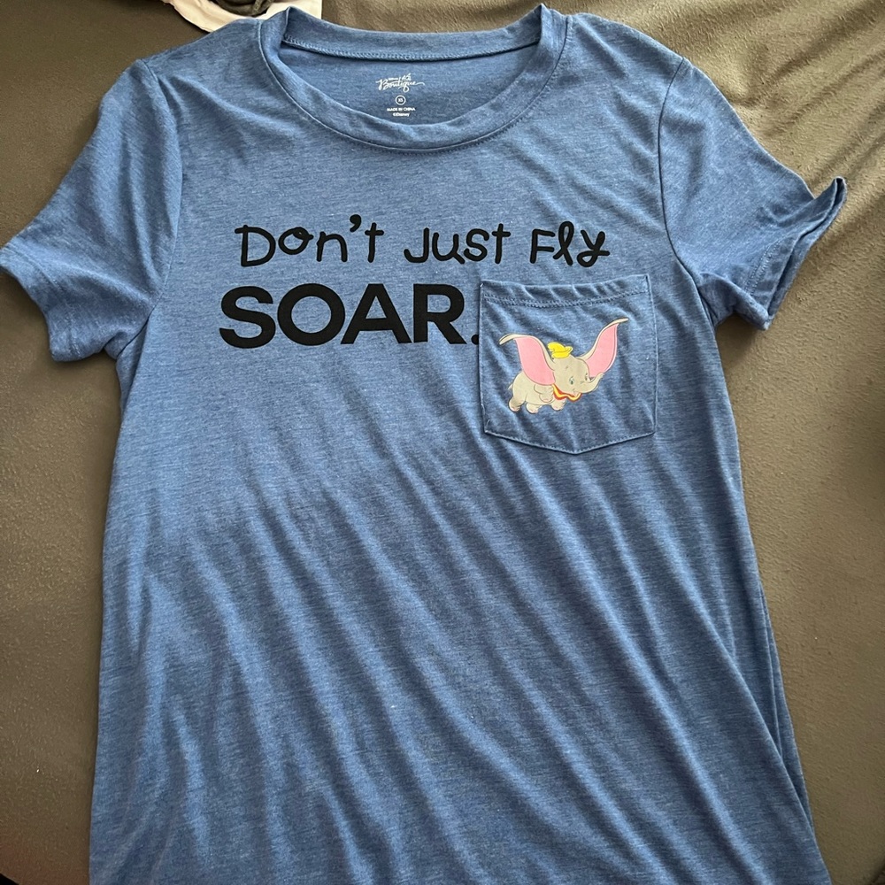Disney dumbo shirt